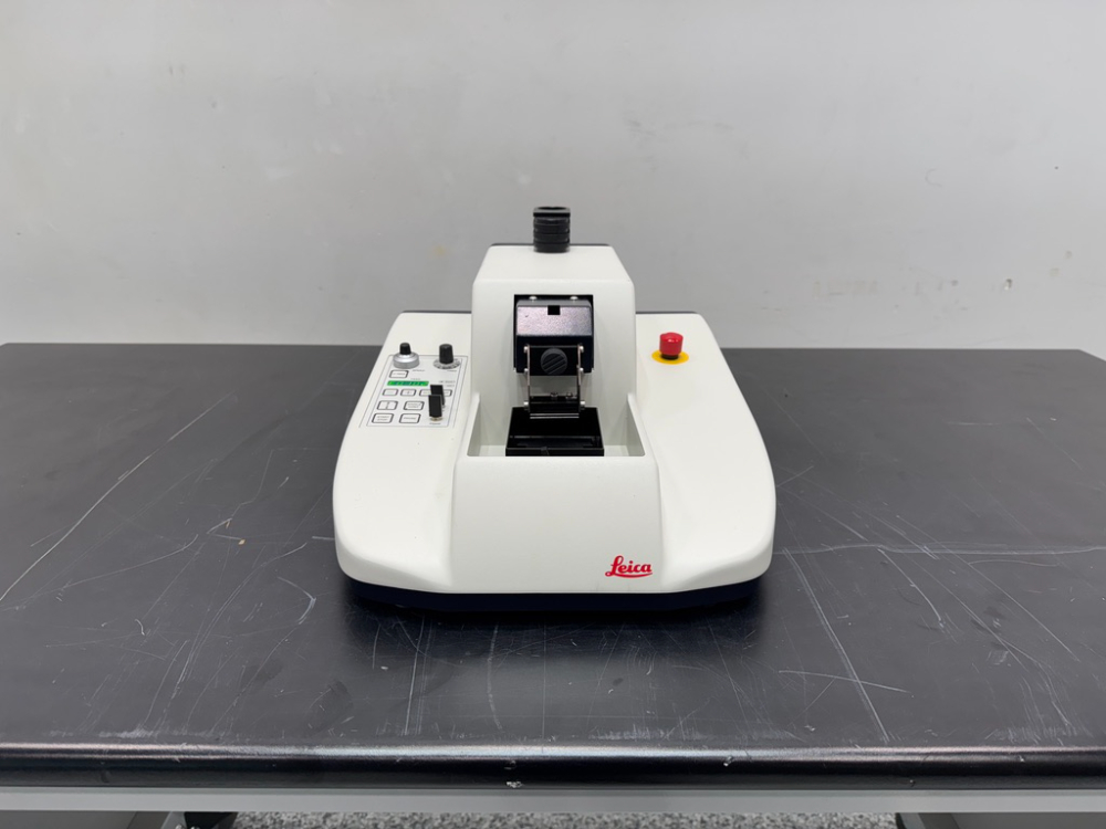 Image of Leica VT1000S Microtome